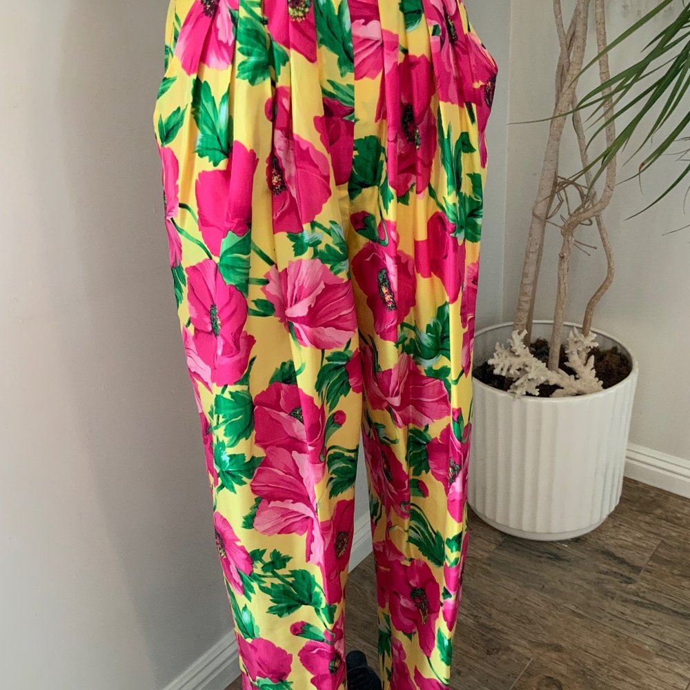 Adrienne Vittadini Floral Silk Full Pleated Pants, Vintage